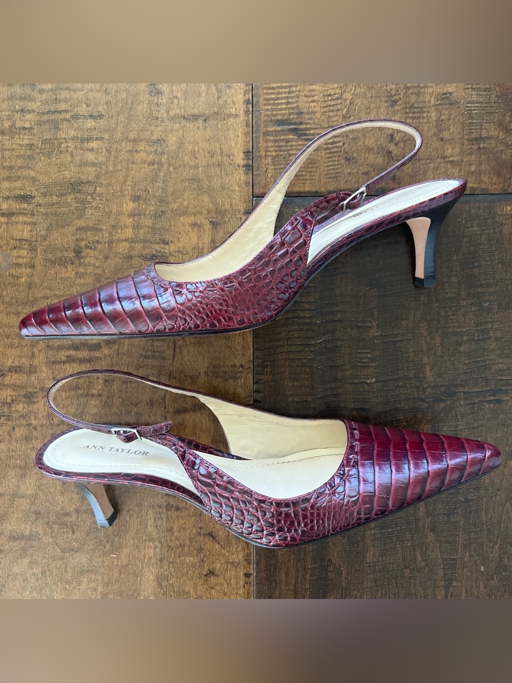 Ann Taylor burgundy leather croc print slingbacks with 2.5” kitten heels Size 7